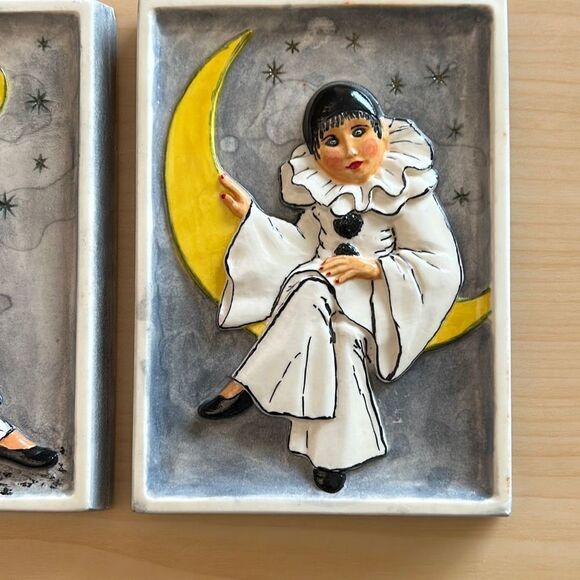 Sad Pierrot Plaster Relief Wall Decor Vintage Hand Painted - Picture 4 of 7